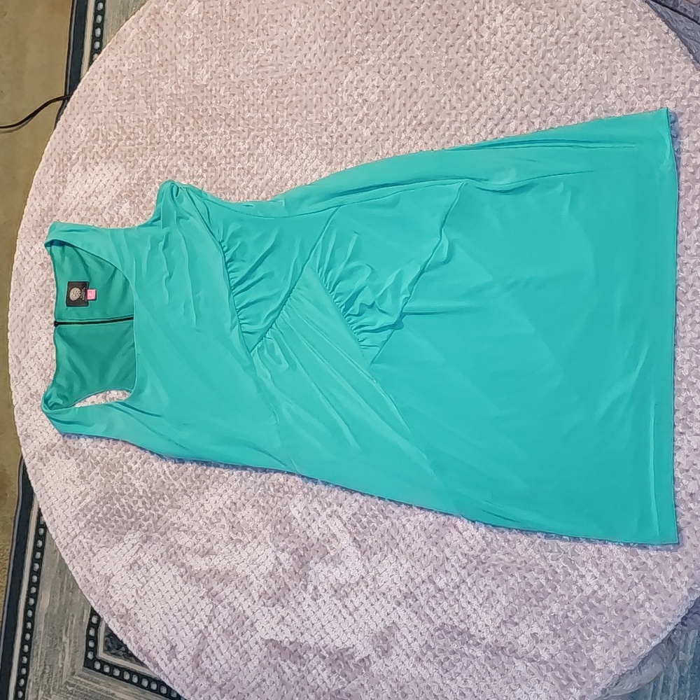 Vince Camuto green dress